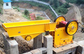 顎式破碎機(jī)腔型設(shè)計(jì)決定了破碎的效果